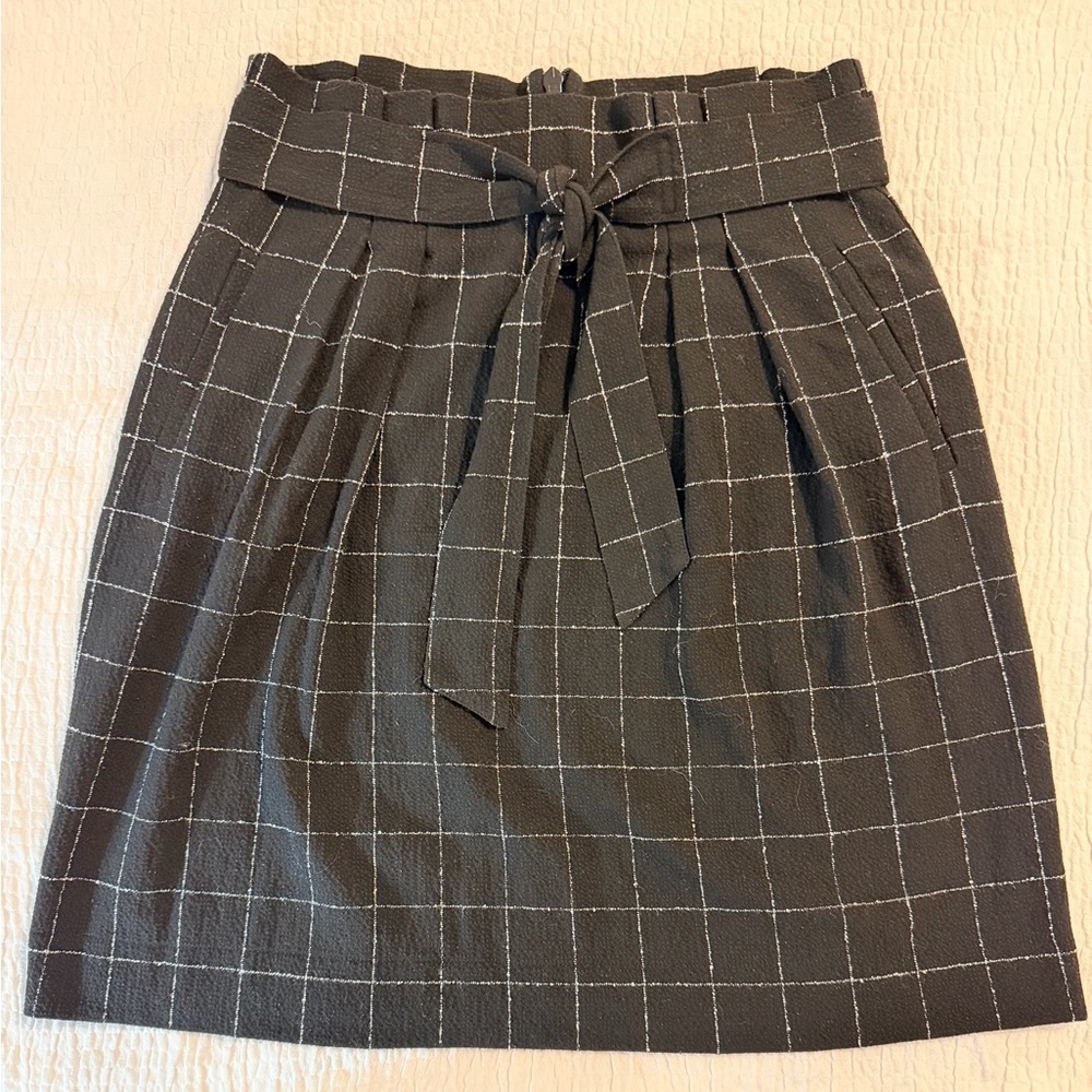 H&M Black Grid Pencil Skirt With A Slight Flare - Picture 4 of 9
